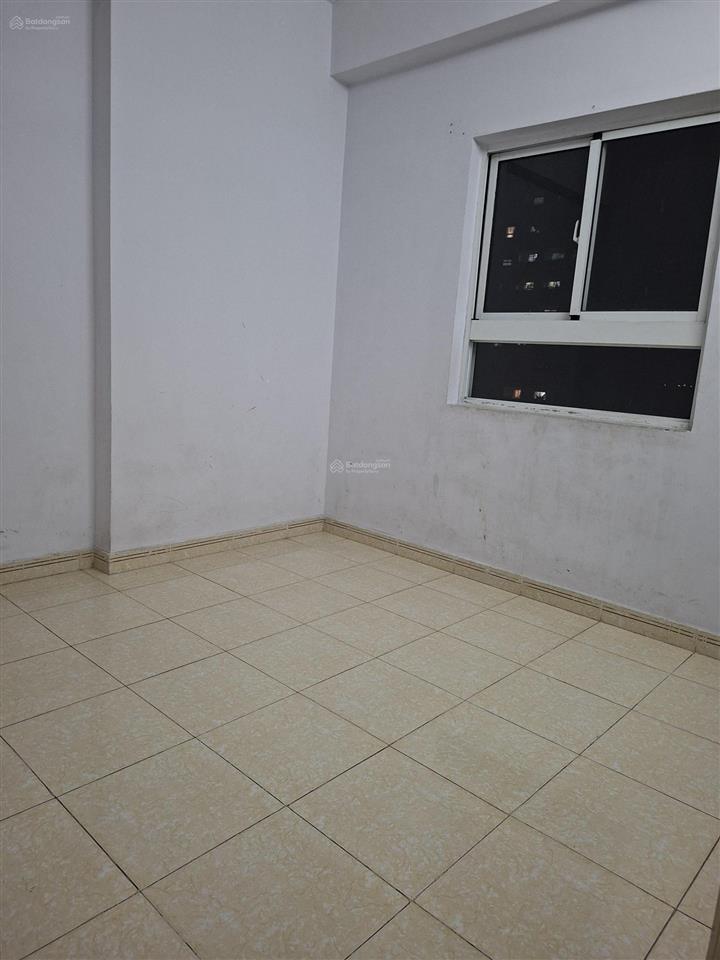 Bán gấp căn hộ 54m2 2pn 1ty4,sổ hồng sang tên ngay. c/c hqc plaza. cách q1 25p. hỗ trợ vay nh.