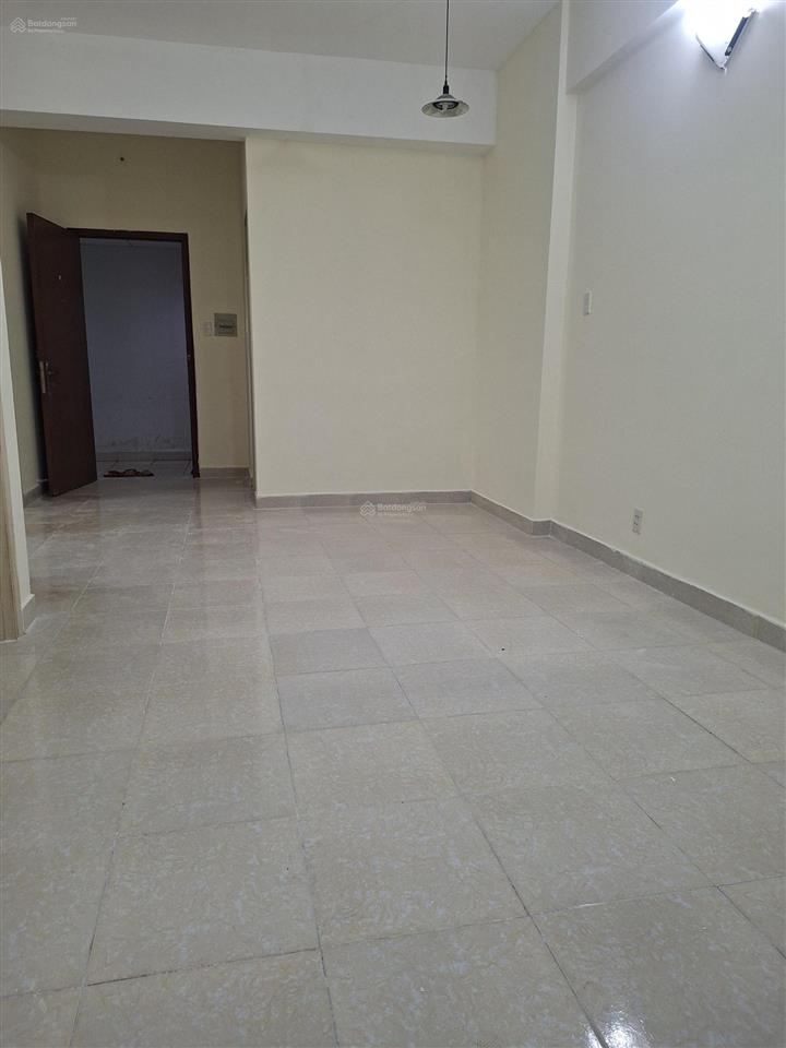Bán gấp căn hộ hqc 69m2 góc, 2pn 1tỷ75 sổ hồng lâu dài ngay chợ bình điền, q8. đi q1 hết 25p