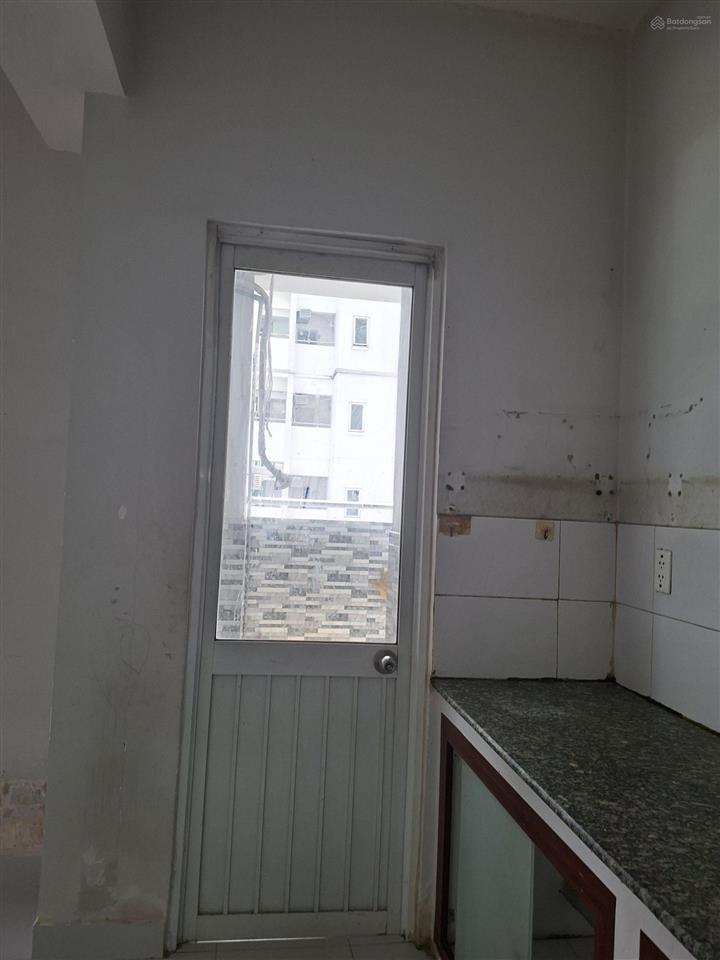 Bán gấp căn hộ hqc 2pn 1tỷ7 69m2, góc ngay chợ bình điền, q8. đi q1 hết 25p