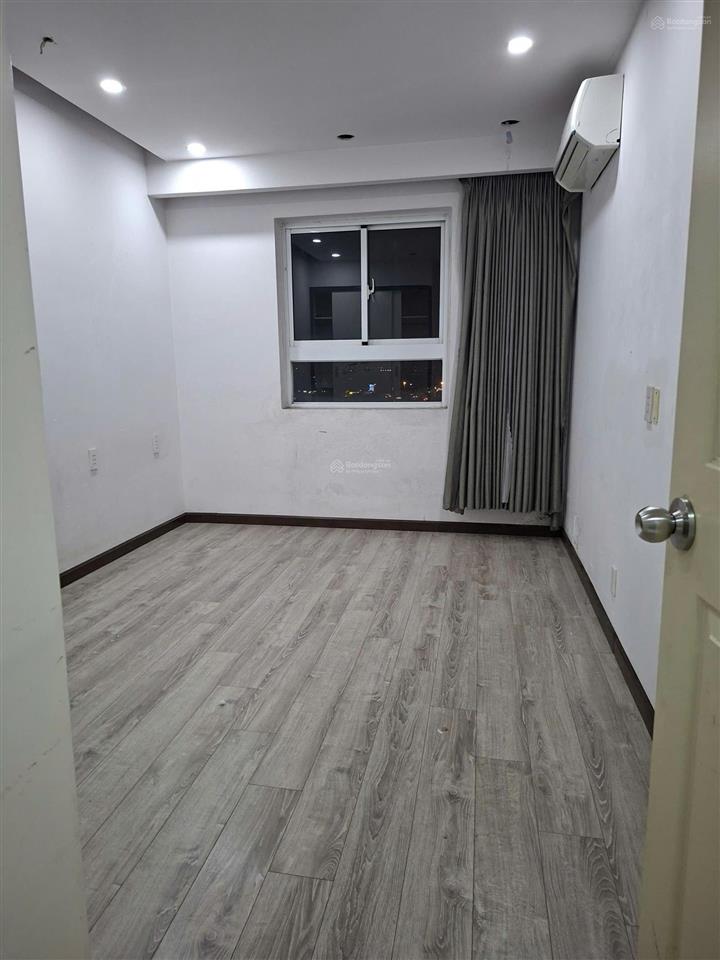 Bán gấp căn hộ hqc plaza sổ hồng sang tên,54m2 1tỷ4 nhà mới, ngay chợ bình điền q8, mt ng v linh.