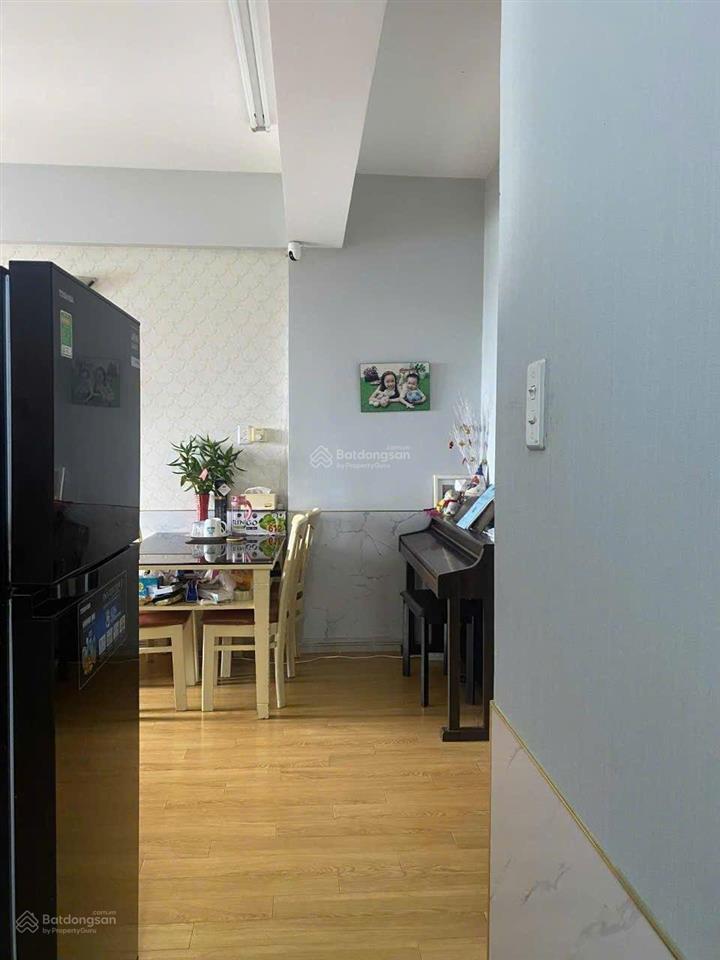 Cho thuê căn hộ hqc full nội thất 2pn 54m2, 4tr7, ngay mt nguyễn văn linh, đi q1 hết 20p
