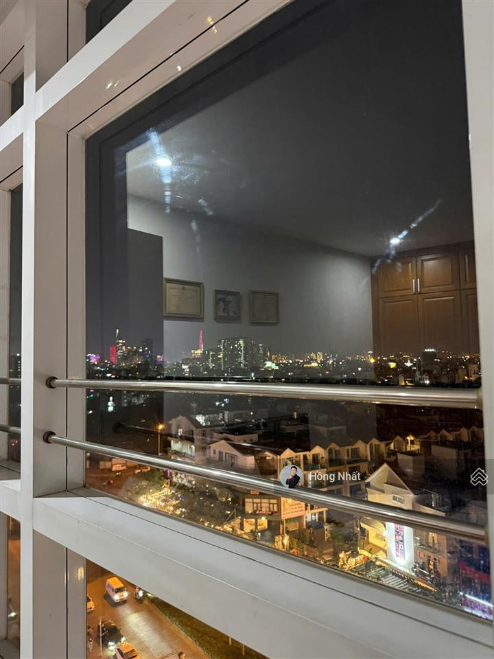 Bán căn góc hiếm ban công phòng khách 2pn 2wc 118m2  đông nam view kdc himlam, quận 1