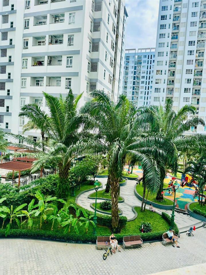 Cần bán gấp căn 2pn có ban công phòng khách himlam riverside, view thoáng mát, xanh