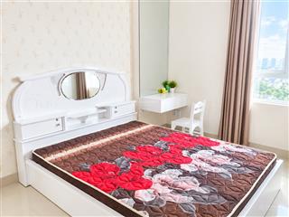 Bán căn 2 phòng ngủ him lam riverside quận 7 view pháo hoa, đầy đủ nội thất, tầng cao thoáng mát
