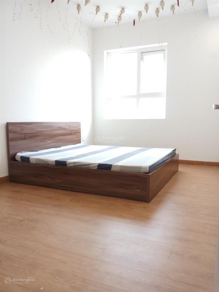 Dạ, em bán căn hộ 53m giá 2tỷ700tr (không nội thất, bao hết thuế phí), moonlight boulevard