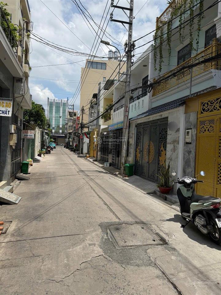 Nhà đẹp kinh doanh lê văn quới, 5 tầng, thang máy, full nội thất, 8,2 tỷ