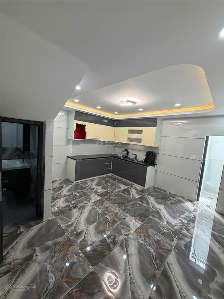 Nhà đẹp kinh doanh lê văn quới, 5 tầng, thang máy, full nội thất, 8,2 tỷ