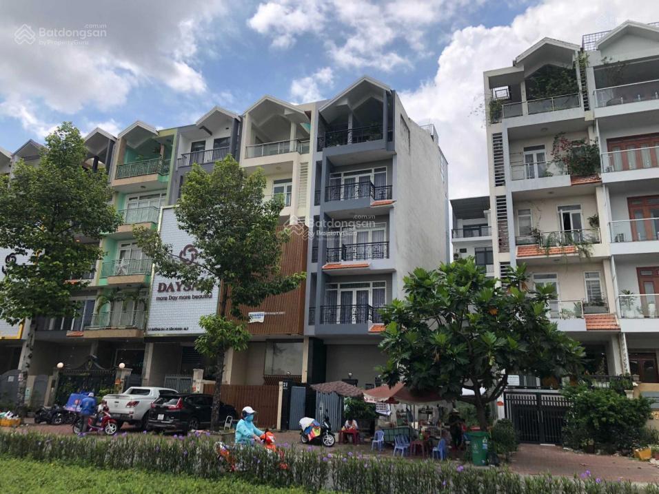 Tôi chính chủ cần bán đất biệt thự 10x20m giá 38 tỷ kdc him lam kề phú mỹ hưng