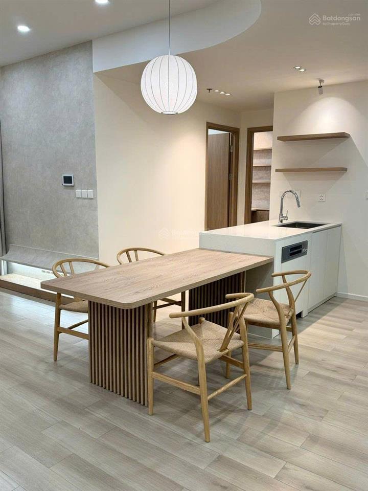 Hot! cần cho thuê gấp căn hộ 2pn full nội thất lumiere boulevard free tiện ích, ở ngay