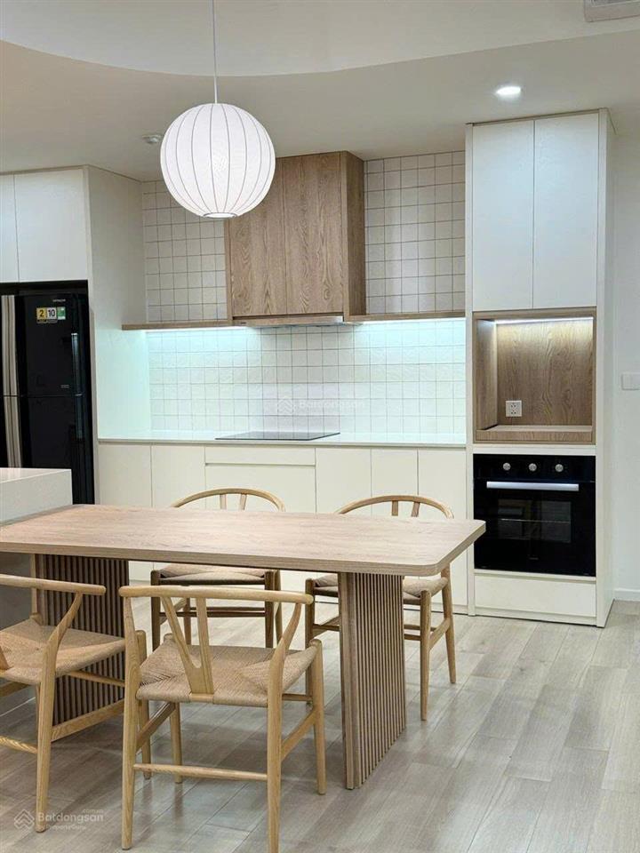 Hot! cần cho thuê gấp căn hộ 2pn full nội thất lumiere boulevard free tiện ích, ở ngay