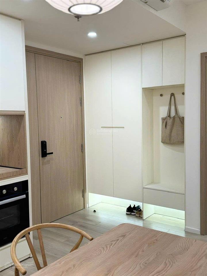 Hot! cần cho thuê gấp căn hộ 2pn full nội thất lumiere boulevard free tiện ích, ở ngay