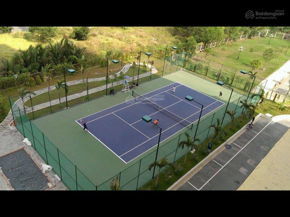 Hot! cần bán the eastern quận 9 căn góc 111m sổ hồng sẵn view hồ bơi cực đẹp, sẵn sổ
