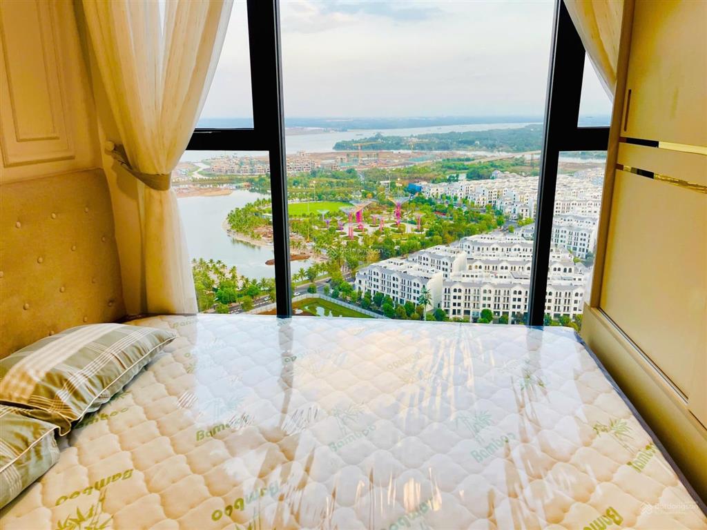 Cho thuê 2pn full nt, 15 tr/tháng. 2pn view sông, công viên & pháo hoa tại masteri centre point