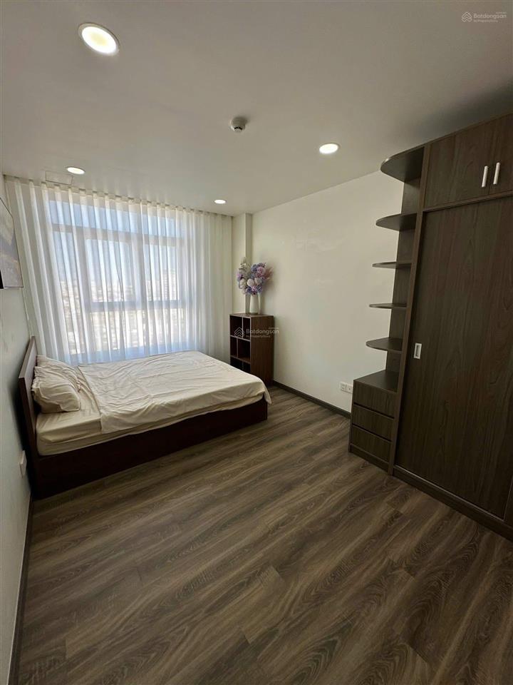 Harmona 2pn2wc, lầu cao, view đông nam giá cực tốt.  tiến vũ xem thực tế