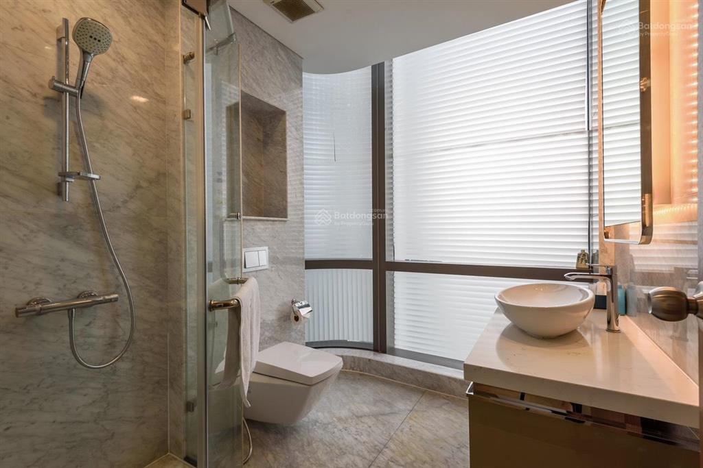 Bán cc 4pn 3wc tại vinhomes central park, 23 tỷ, 150m2, view đẹp giá tốt