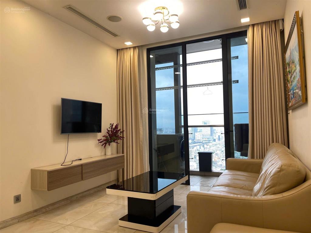 Cho thuê 1pn, 51m2, ntcb, vinhomes golden river ba son, view thoáng, giá tốt.  0901 535 ***