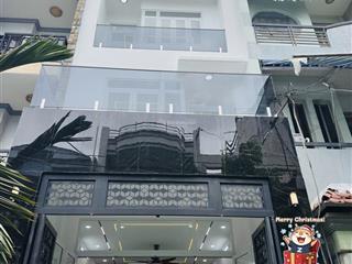 Nhà đẹp 4pn 5wc mới, hẻm xe hơi tránh nhau. giá chỉ 9,95 tỷ thương lượng thiện chí