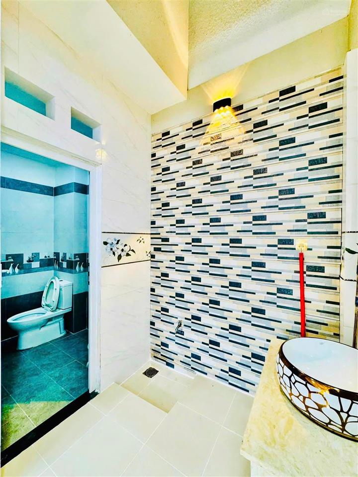 Bán nhà chính chủ khu phân lô đồng bộ, phường an nhơn. hxh. đầy đủ nội thất. giá 9,4 tỷ tl