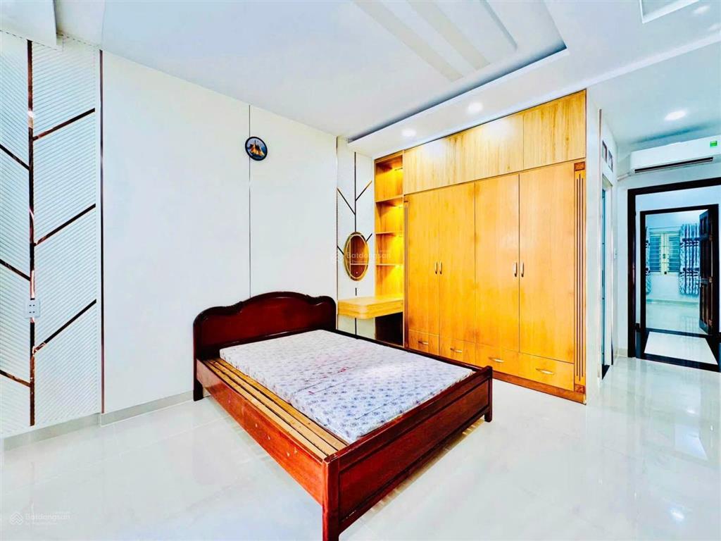 Bán nhà chính chủ khu phân lô đồng bộ, phường an nhơn. hxh. đầy đủ nội thất. giá 9,4 tỷ tl