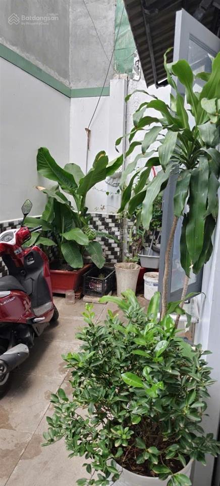 Bán nhà ngay mercedes quang trung, hẻm ô tô 3 tầng 93m2 5pn 3wc. giá chỉ 7.99tỷ.  0932 127 ***