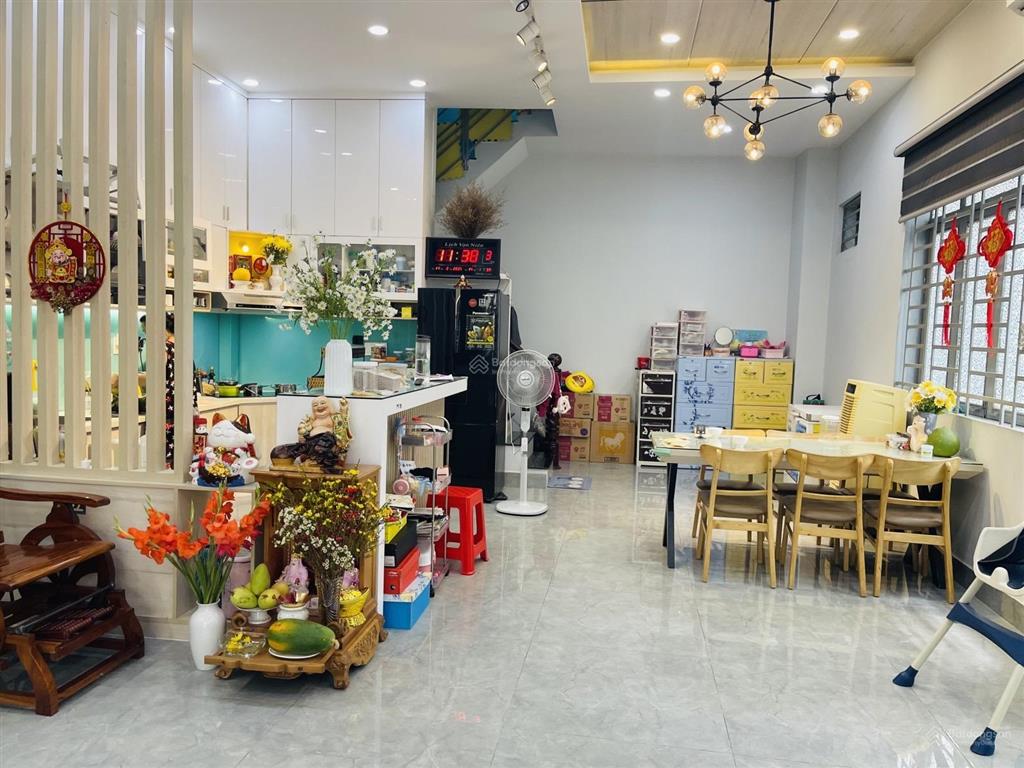 Bán nhà lê văn thọ, hẻm ô tô, lô góc  giá thương lượng cho kh thiện chí.  0932 127 ***