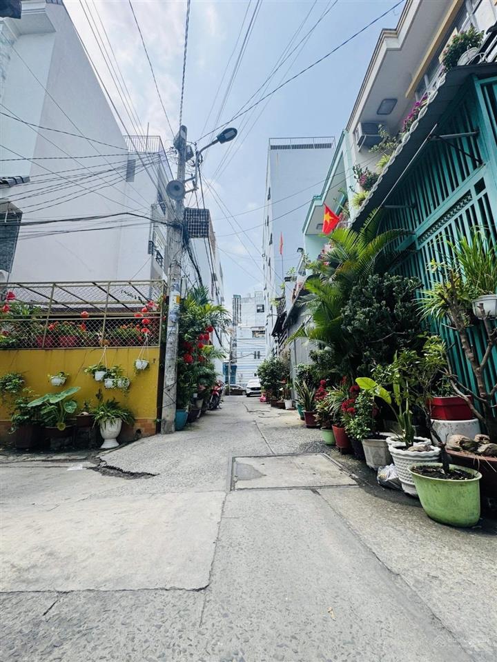 Bán nhà lê văn thọ, hẻm ô tô, lô góc  giá thương lượng cho kh thiện chí.  0932 127 ***
