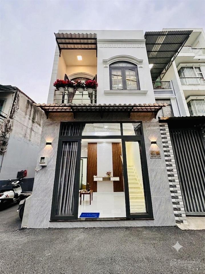 Bán nhà nhỏ đường quang trung hẻm xe hơi, 3 phòng ngủ, đầy đủ nội thất.  0932 127 ***