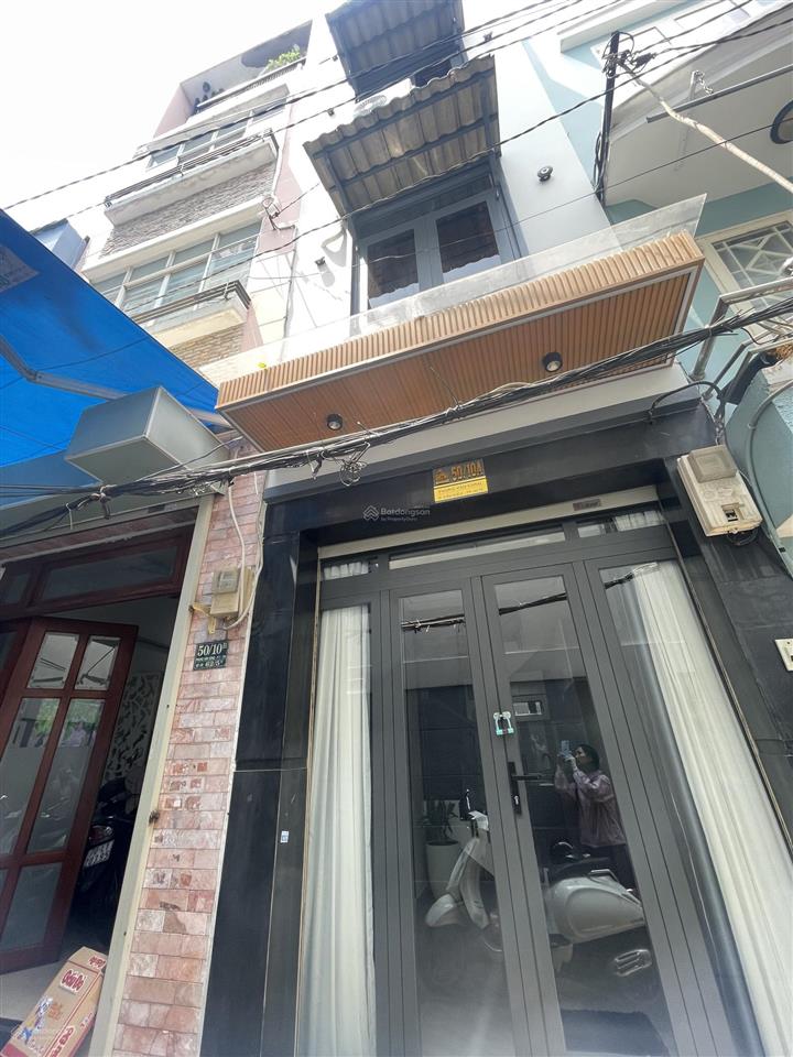 Nhà 4 tầng dtsd 60m2 giá tốt tại phú nhuận giá chỉ 3.95 tỷ.  0932 127 ***