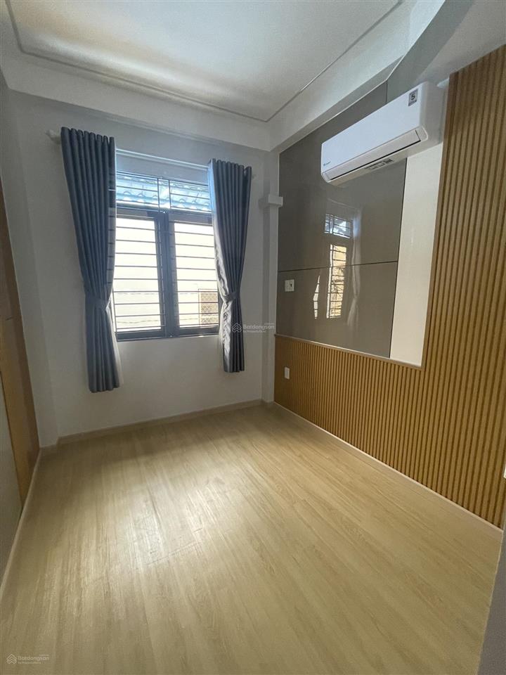 Nhà 4 tầng dtsd 60m2 giá tốt tại phú nhuận giá chỉ 3.95 tỷ.  0932 127 ***