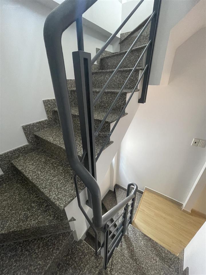 Nhà 4 tầng dtsd 60m2 giá tốt tại phú nhuận giá chỉ 3.95 tỷ.  0932 127 ***