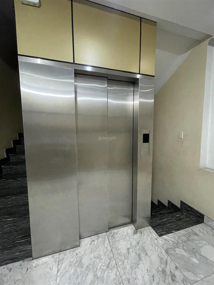 Bán gấp đi định cư nhà 4 tầng bề thế. hơn 600m2 sử dụng, full nội thất  giá chỉ 19 tỷ tl
