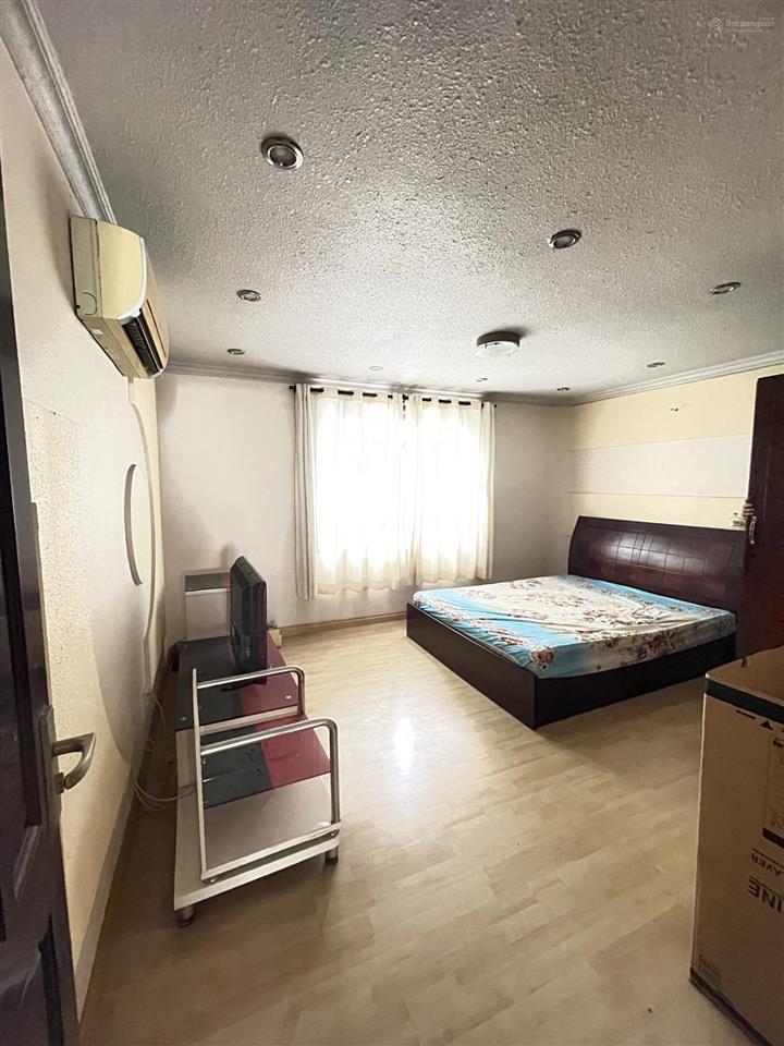 Bán gấp đi định cư nhà 4 tầng bề thế. hơn 600m2 sử dụng, full nội thất  giá chỉ 19 tỷ tl