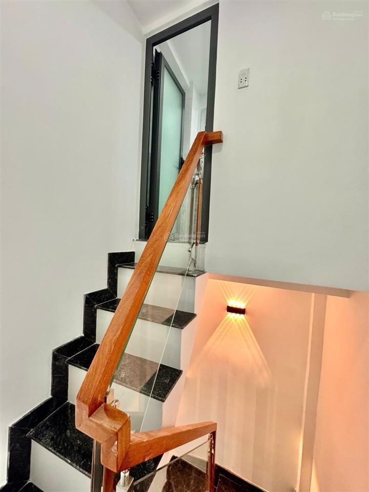 Bán nhà đẹp hẻm quang trung p.10, xe hơi đậu trước nhà. giá 3,55 tỷ.  0978 897 ***