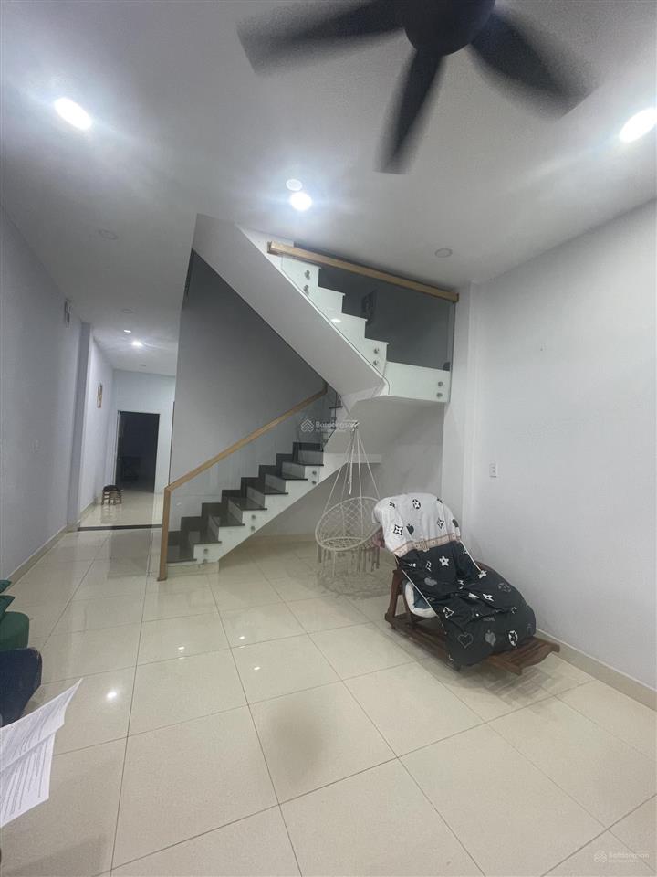 Cần bán nhà 2 tầng, ô tô ngủ trong nhà, p. tam bình, thủ đức. giá chỉ 6,6 tỷ thương lượng