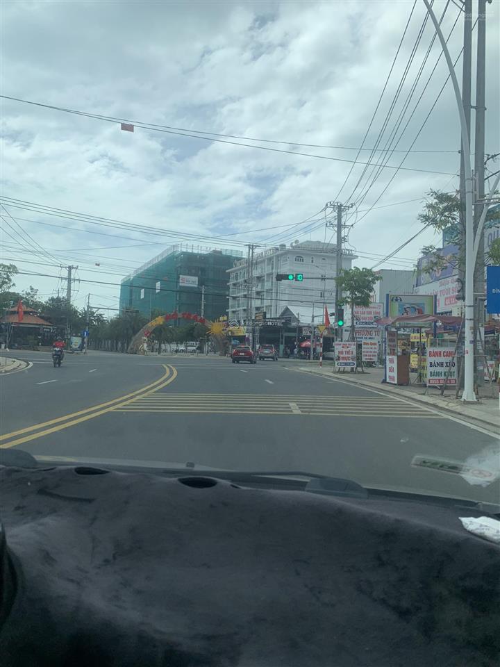 Bán lô đất 1900m2, 2mt đường trước sau, đường oda hồ tràm, xuyên mộc( nay là xã hồ tràm, tp.hcm)