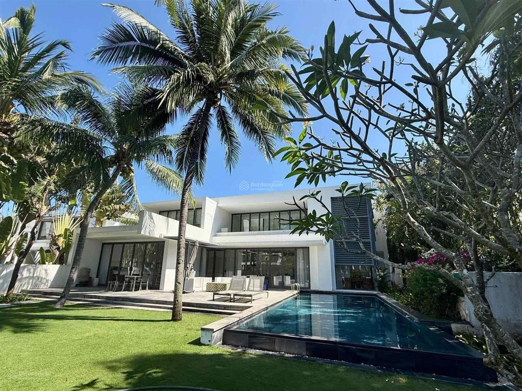 Cần bán gấp căn biệt thự nghỉ dưỡng cao cấp sanctuary hồ tràm, tp. hồ chí minh
