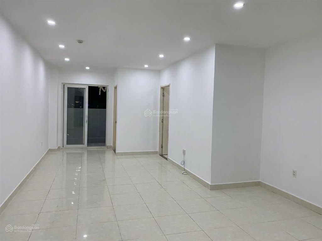 Kẹt tiền cần bán căn hộ đại thành, dt 83m2, 2pn, nt cơ bản, giá 1,8 tỷ