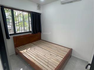 Bán chung cư cách mạng tháng 8, dt 45m2, 2pn, nt cơ bản, giá 2.430 tỷ