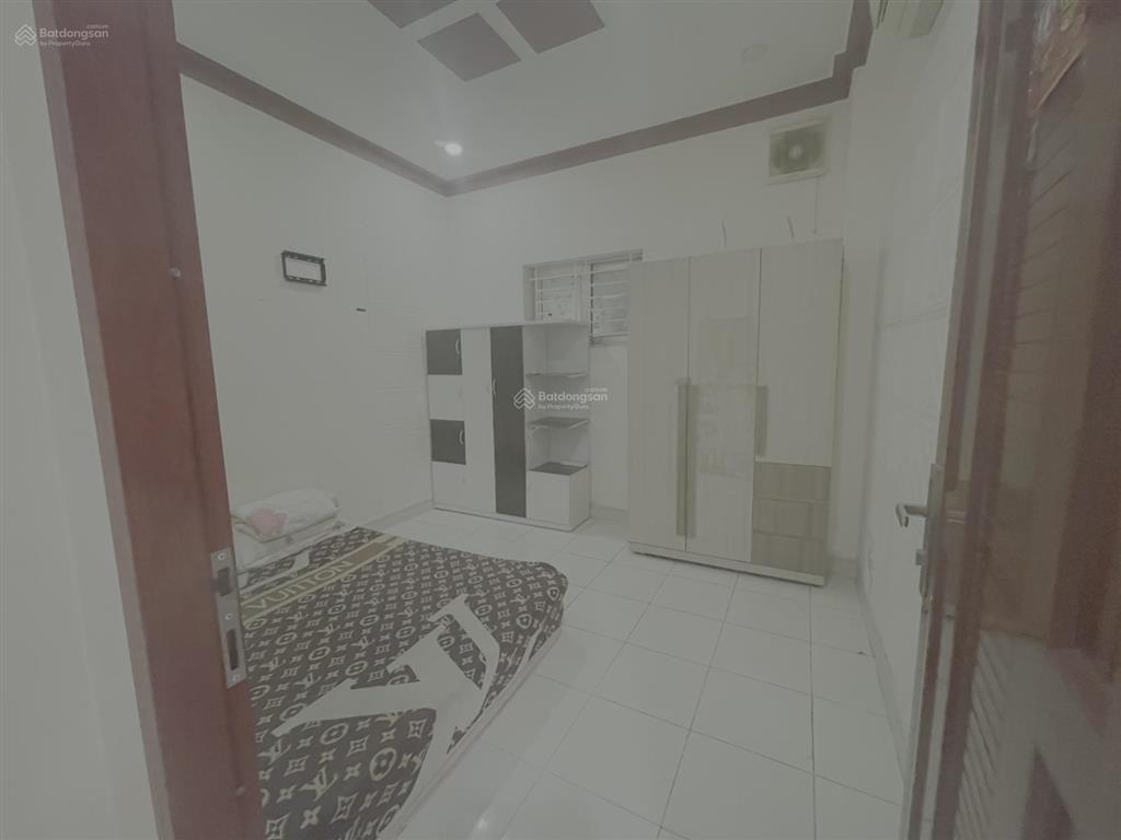 Chính chủ cho thuê căn hộ 3pn lầu 1 chung cư quân đội