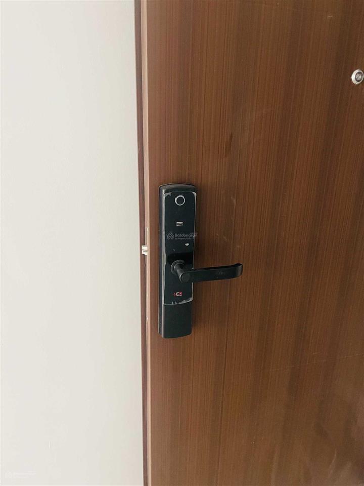 Chính chủ gửi bán 2pn bcons plaza, 1tỷ950 view nội khu. tầng trung siêu đẹp
