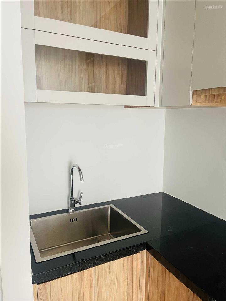Bán căn 2pn 2wc bcons plaza, giá chỉ 2 tỷ 250, tầng cao. (view hồ bơi)