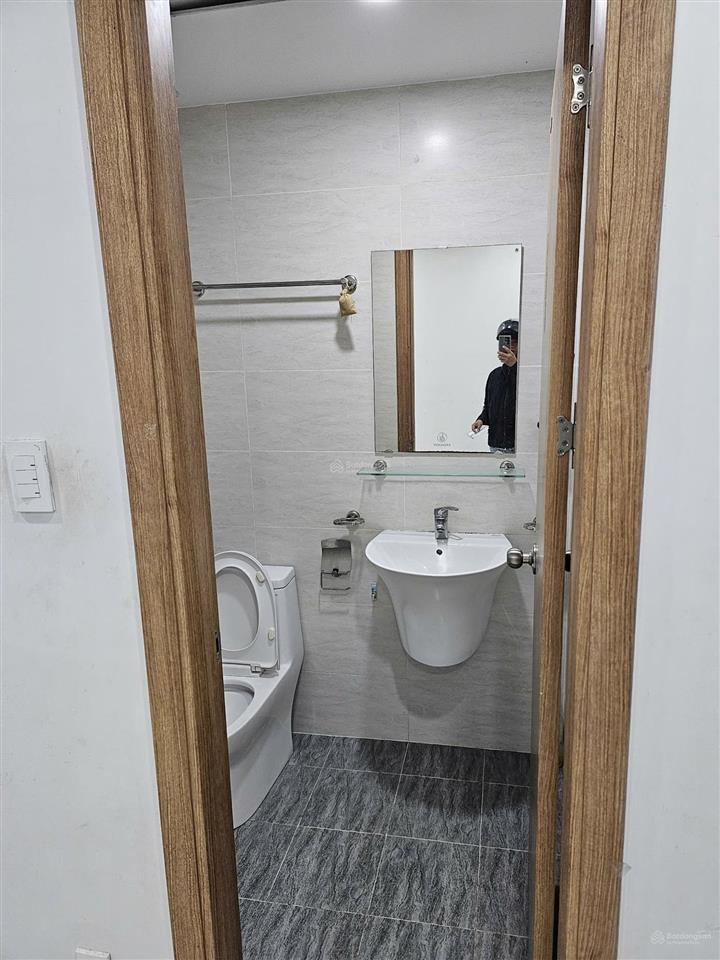 1 căn hiếm có bcons miền đông giá 1tỷ990 2pn 2wc diện tích 54m2. xem sổ và hình inbox