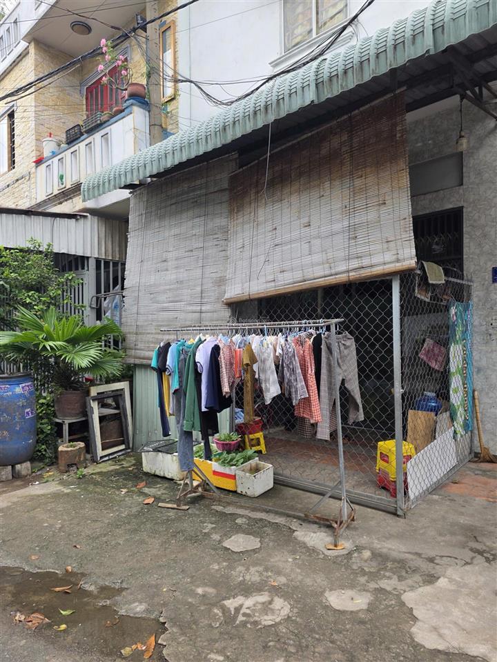 Bán dãy nhà 22 phòng tại đường số 3, dĩ an, bình dương, 10 tỷ, 200m2 full thổ cư.