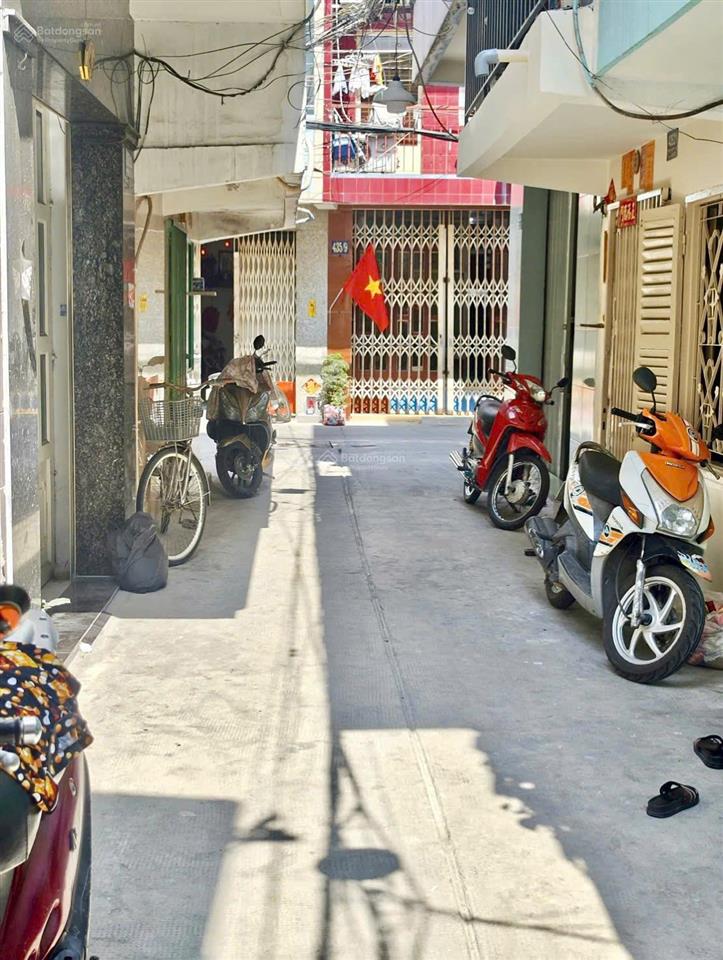 Nhà đẹp vào ở ngay  hẻm 435 phạm văn chí, q6