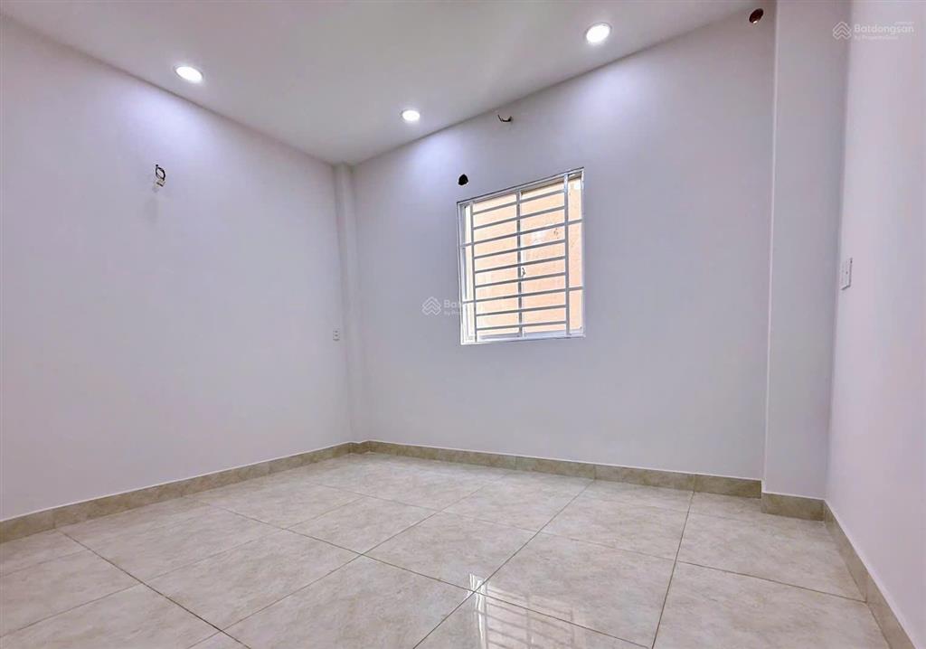 Nhà đẹp vào ở ngay  hẻm 435 phạm văn chí, q6