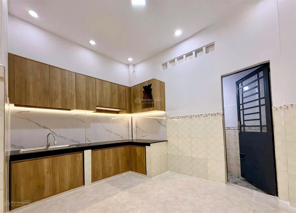 Nhà đẹp vào ở ngay  hẻm 435 phạm văn chí, q6