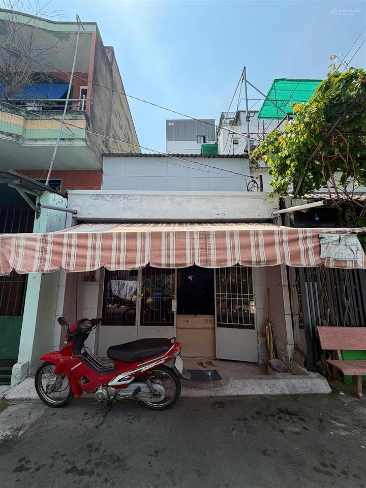 Nhà hẻm 111 lê đình cẩn  gần khu tên lửa.