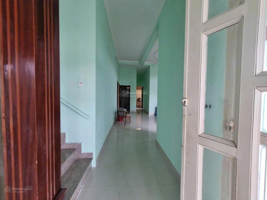 Hạ giá bán gấp  nhà 1/ đường đoàn nguyễn tuấn, x.qui đức, bc