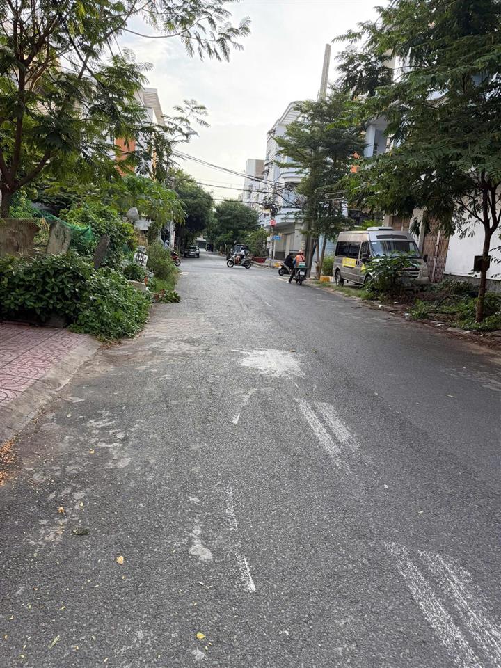 Cần bán lô đất số 60, đường 47  kdc tân tạo, tên lửa