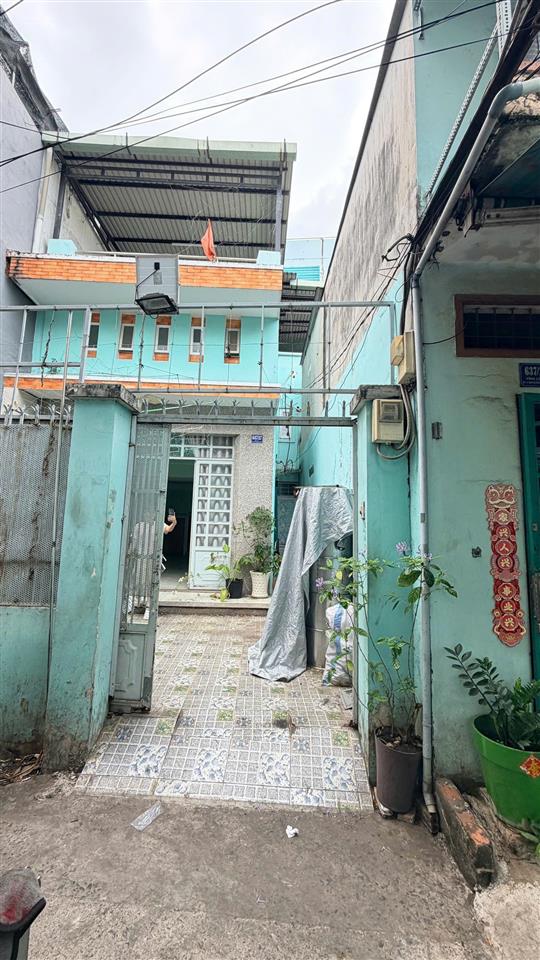 Nhà hẻm 637 tỉnh lộ 10  thông ra kdc tên lửa